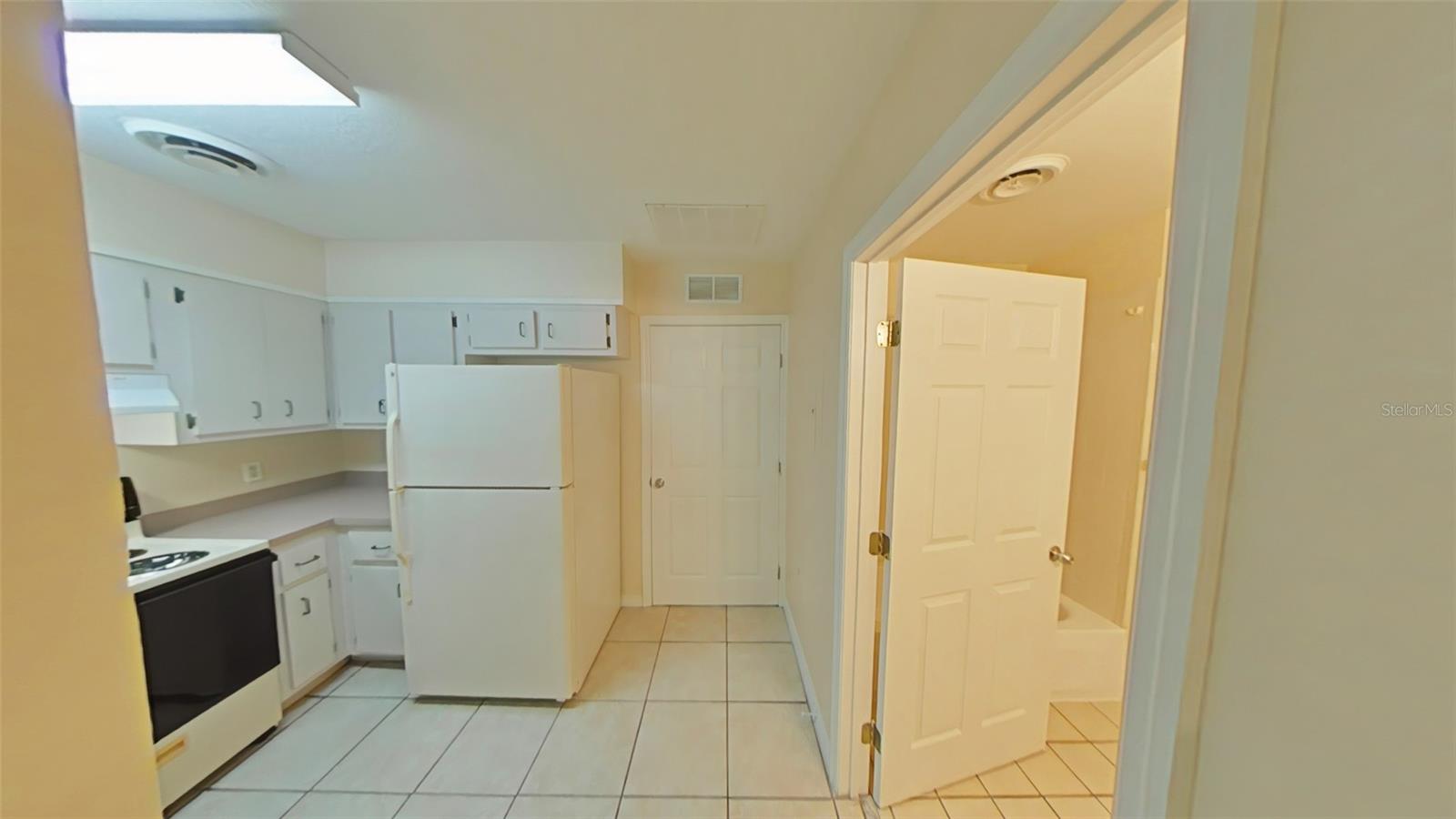 Image 5 of 6 For 616 11th Street 07