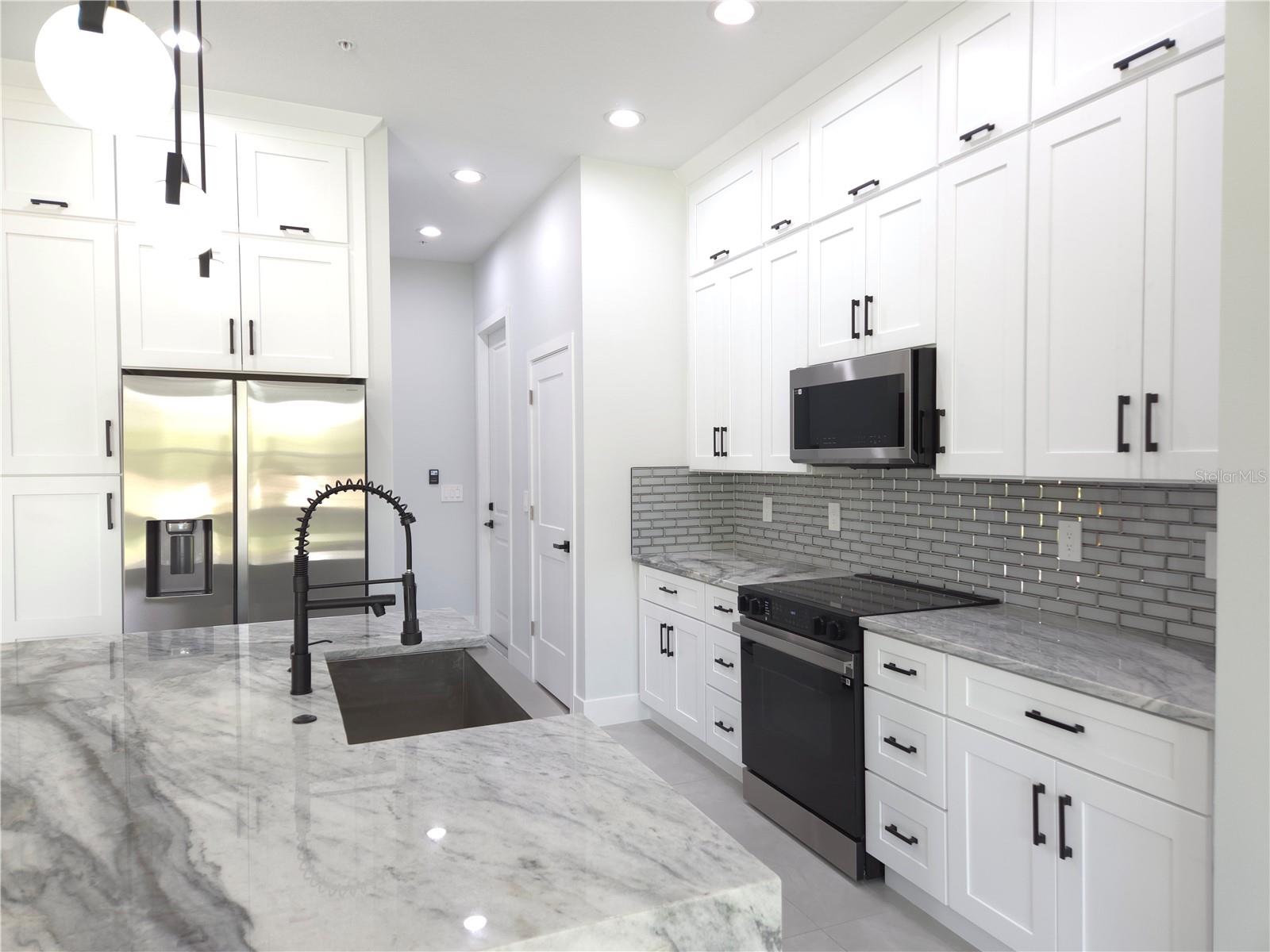 Image 13 of 50 For 3931 Oak Pointe