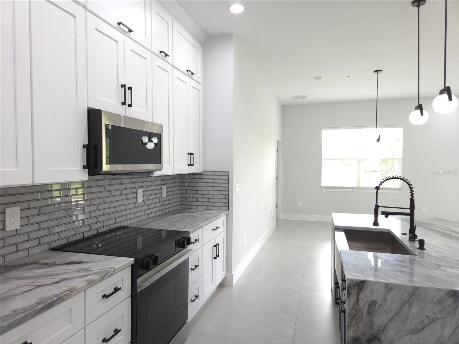 Image 15 of 50 For 3931 Oak Pointe