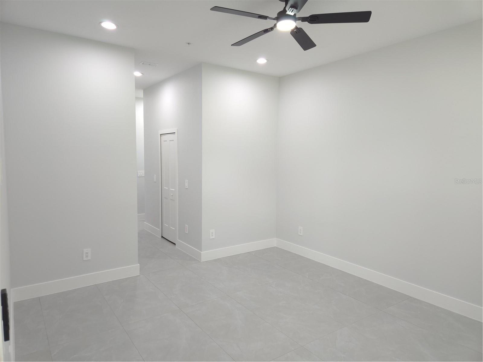 Image 16 of 50 For 3931 Oak Pointe