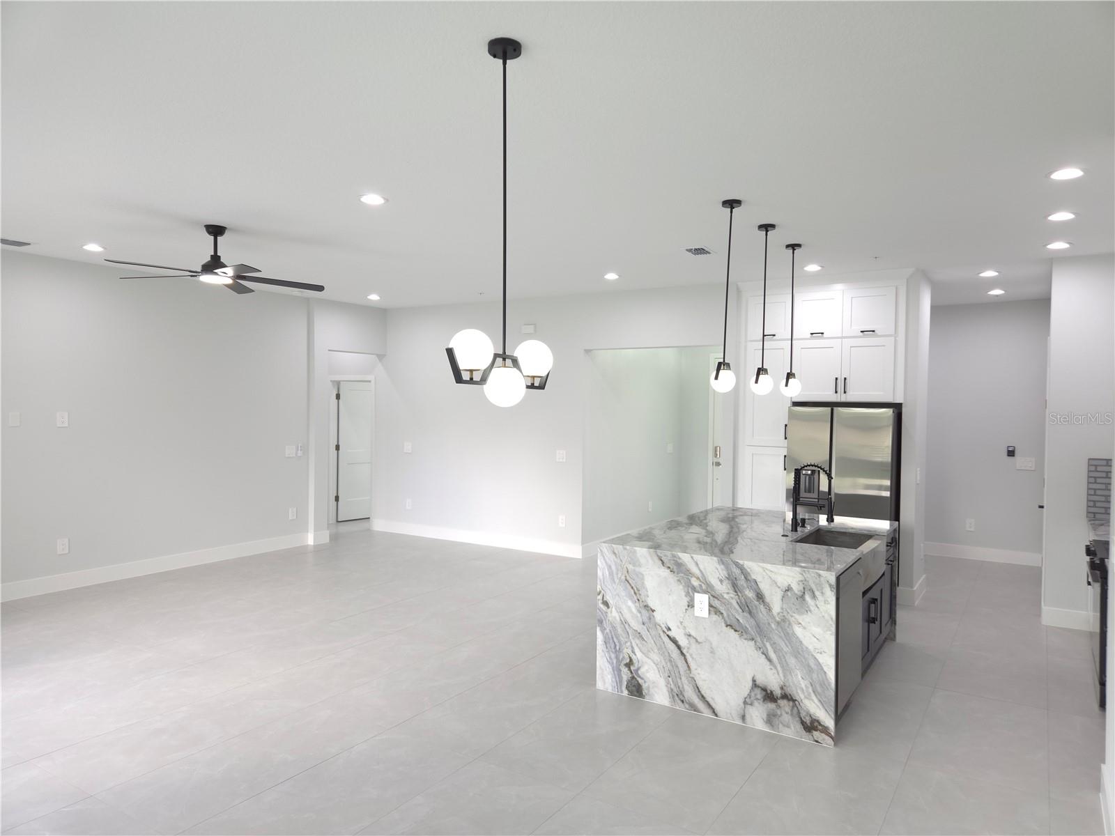 Image 7 of 50 For 3931 Oak Pointe