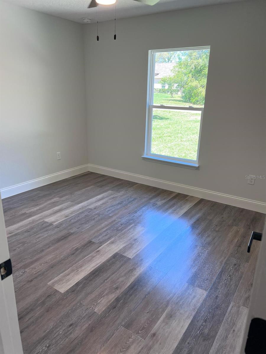 Image 16 of 23 For 10268 Harbor Way