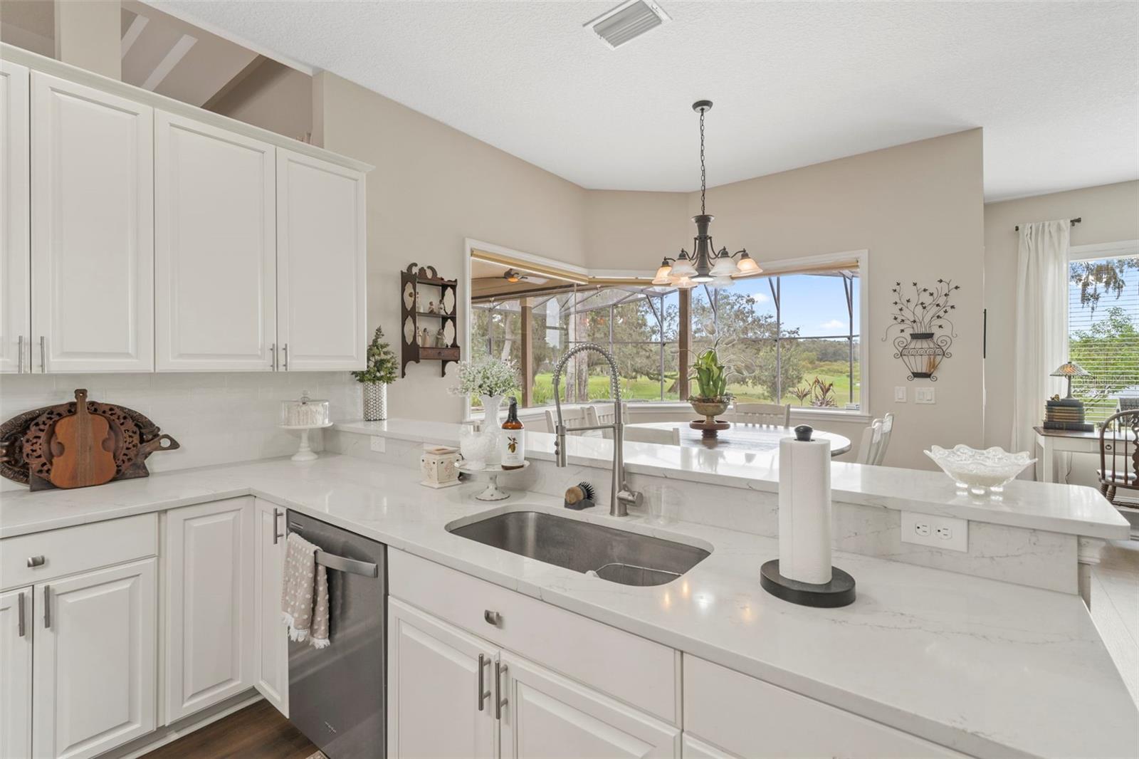 Image 15 of 65 For 1210 Lexington Parkway