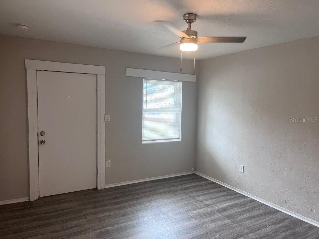 Image 2 of 9 For 1040 Avondale Avenue