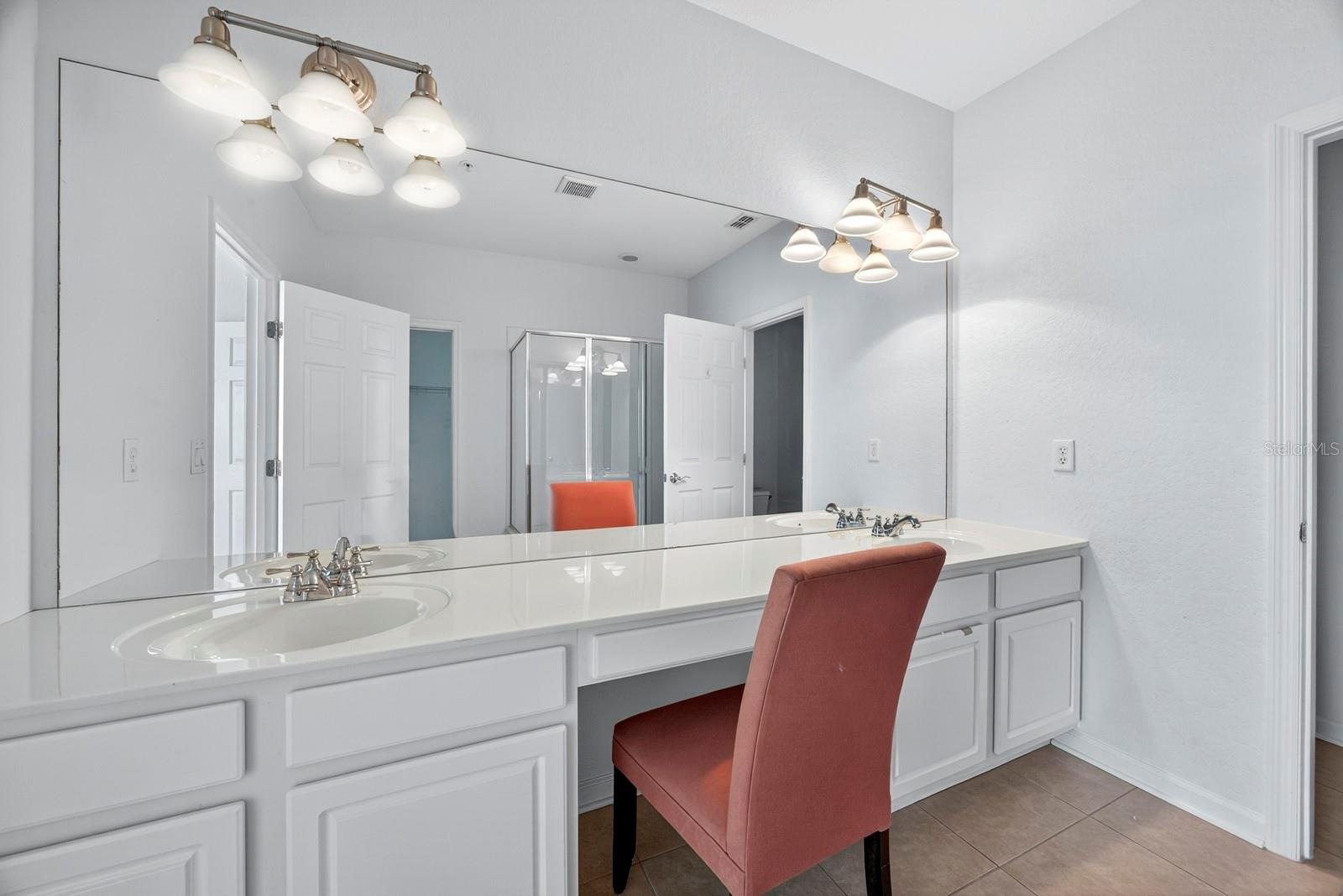 Image 11 of 33 For 8327 Fontera Drive