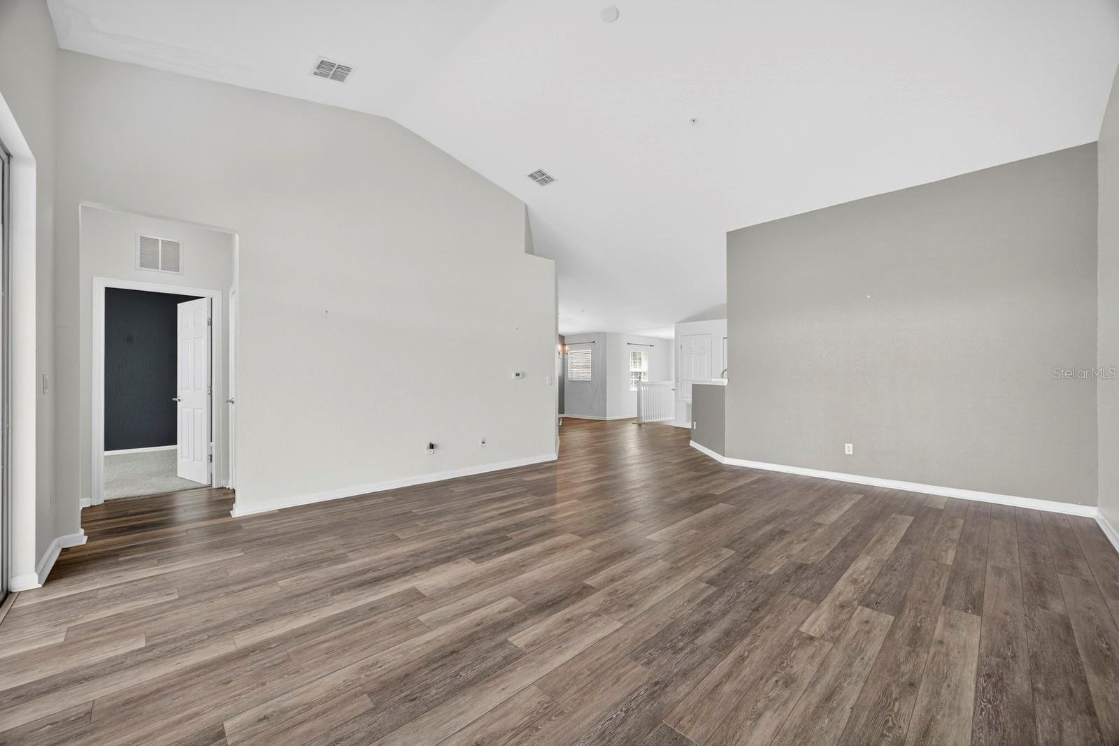 Image 4 of 33 For 8327 Fontera Drive