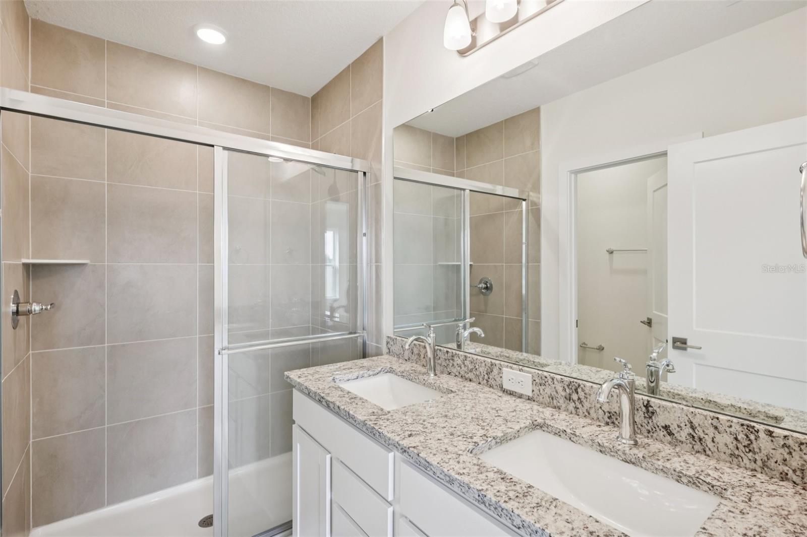 Image 20 of 33 For 3267 Cup Drive