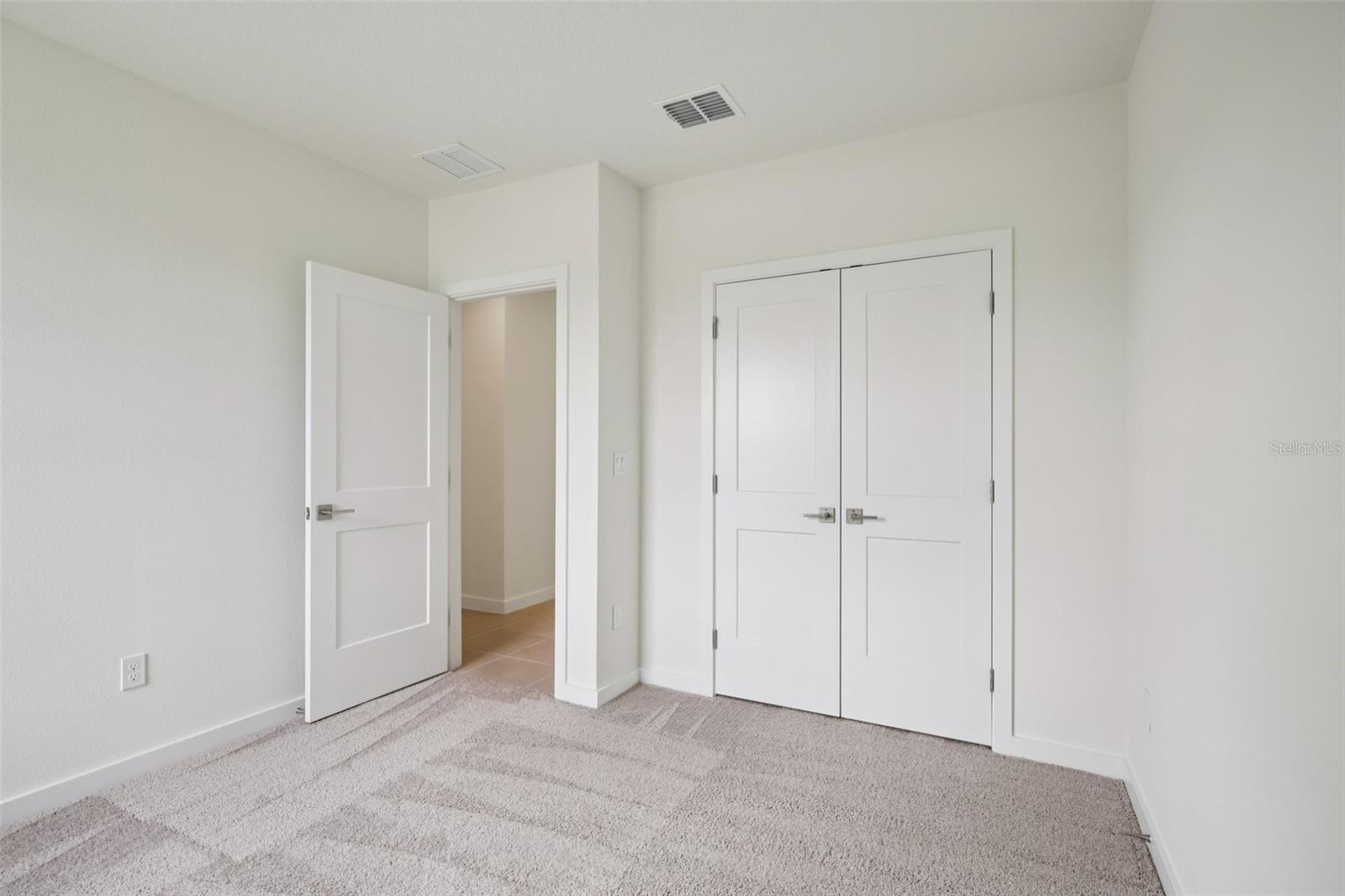 Image 24 of 33 For 3267 Cup Drive