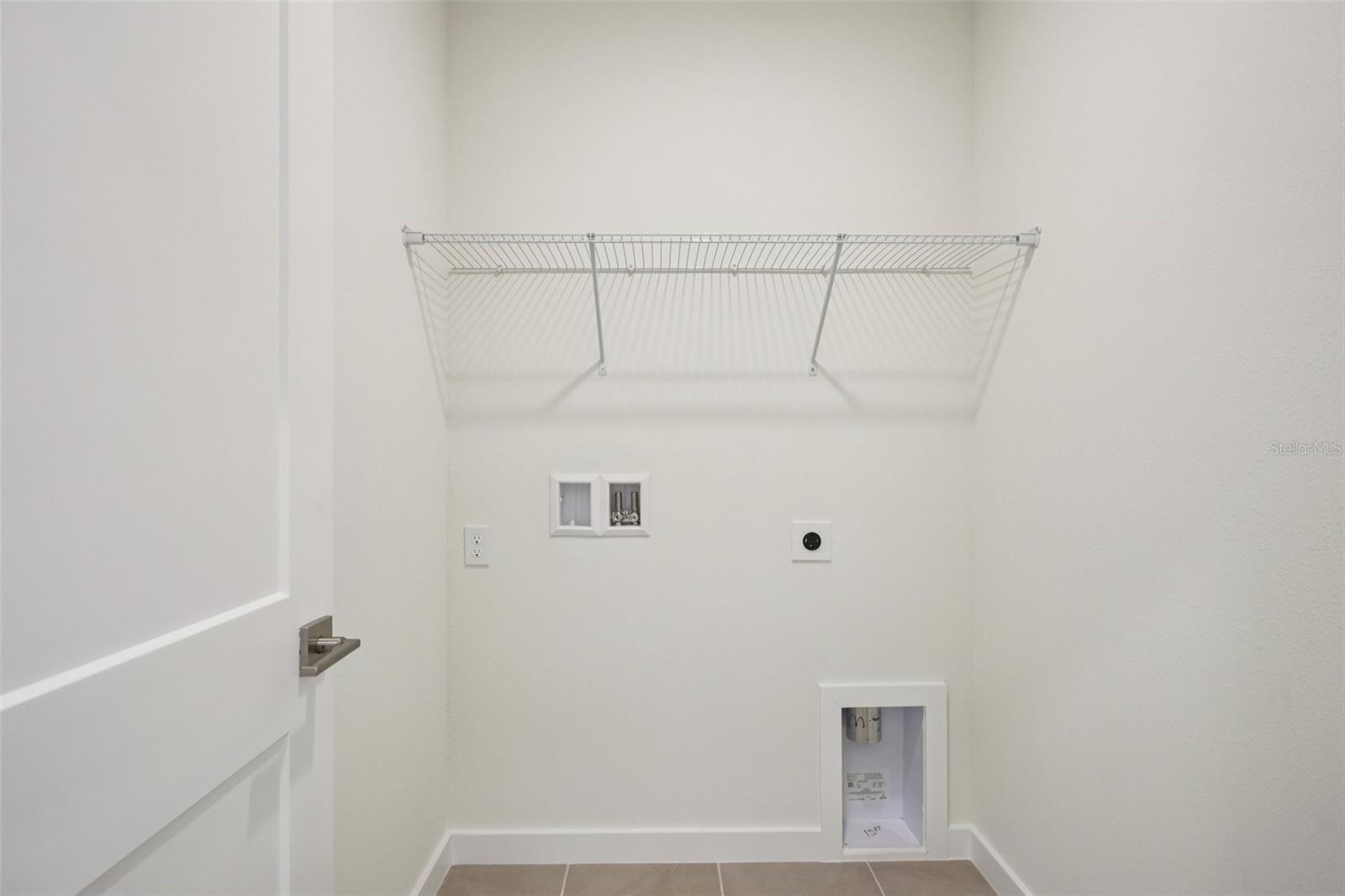 Image 29 of 33 For 3267 Cup Drive