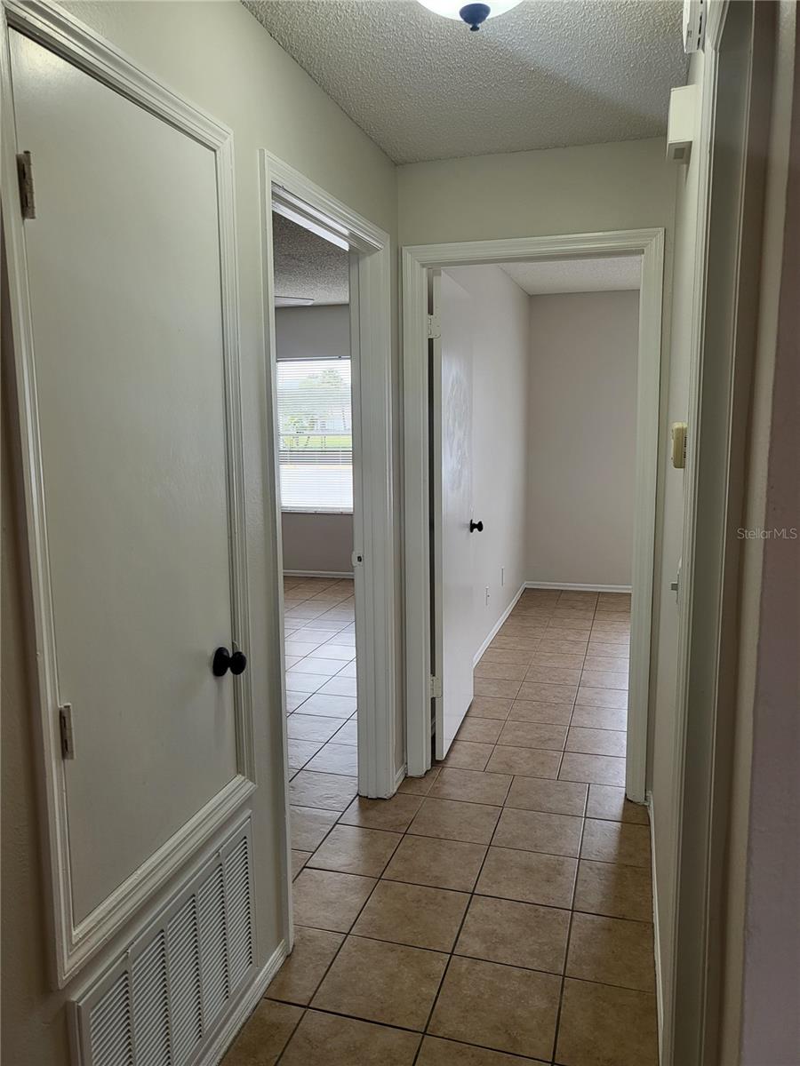 Image 10 of 26 For 4261 Pershing Pointe Place 2