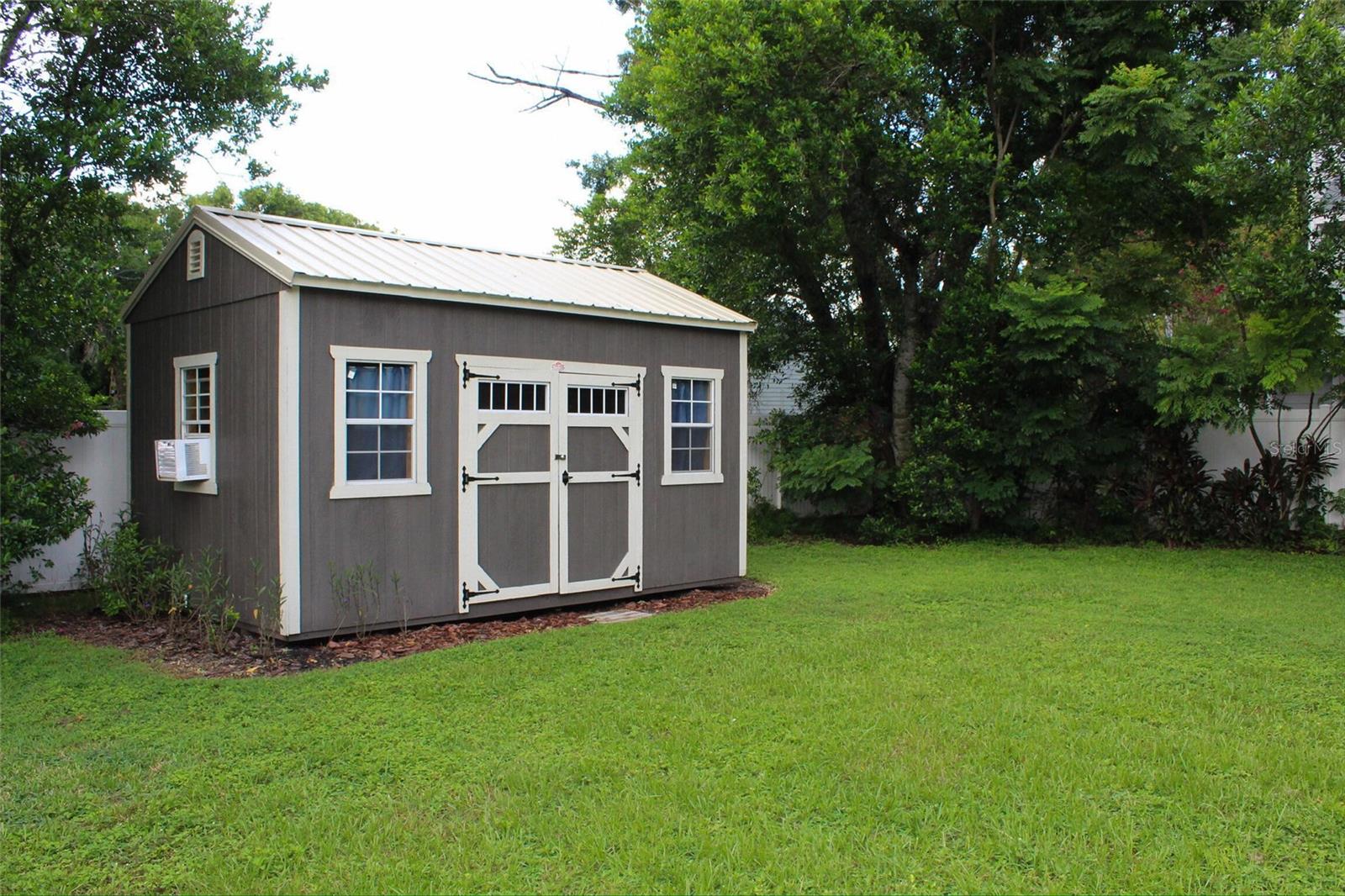 Image 31 of 35 For 135 Connie Avenue