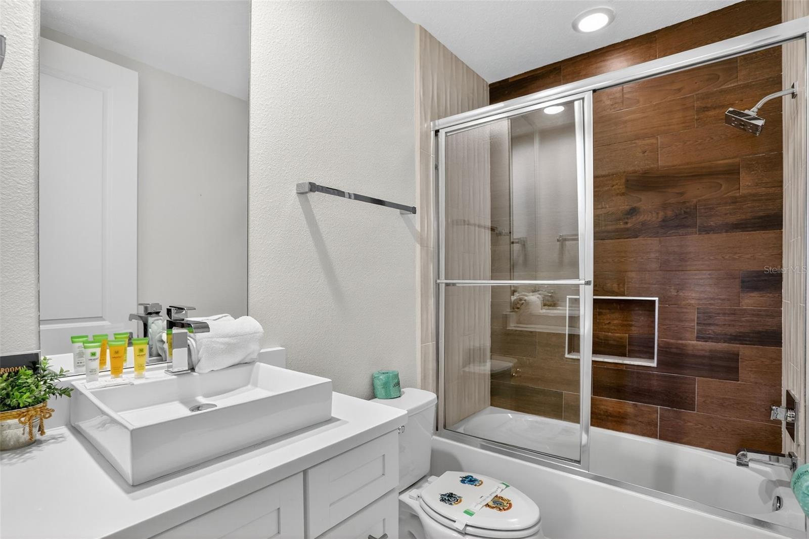 Image 23 of 38 For 2632 Sunrise Shores Drive 2632