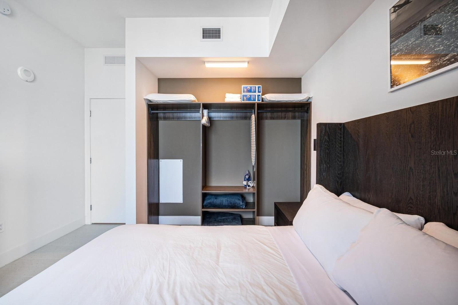 Image 33 of 49 For 159 6th Street 5101