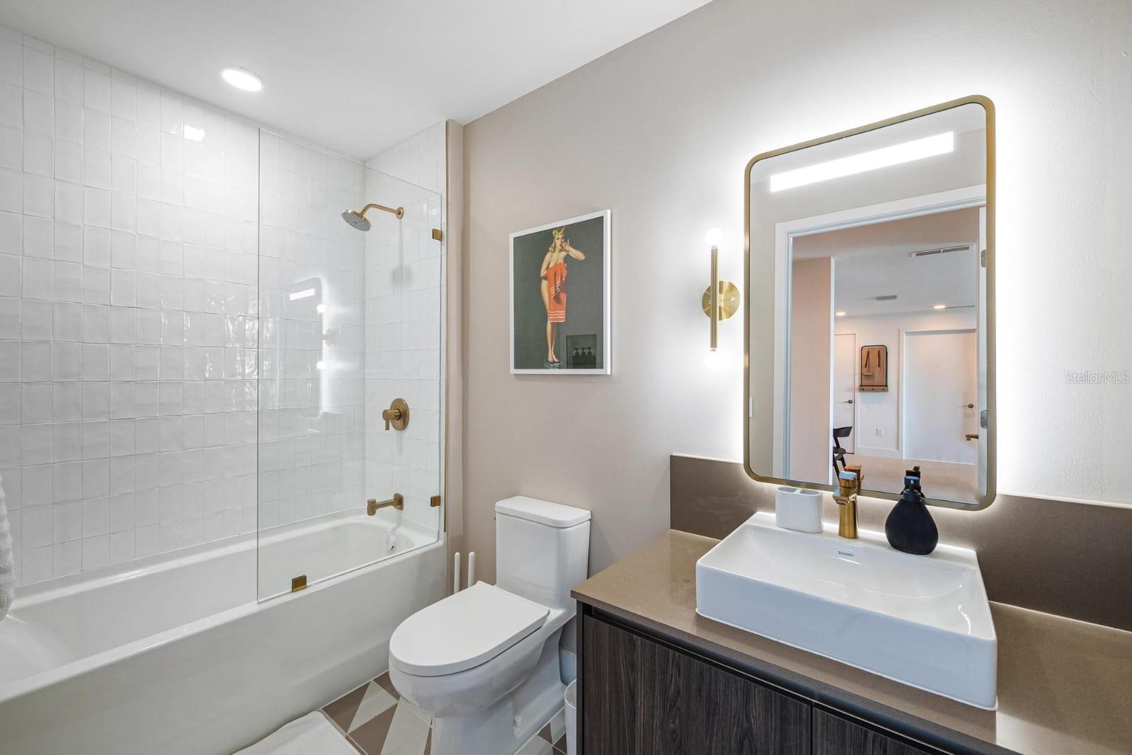 Image 34 of 49 For 159 6th Street 5101
