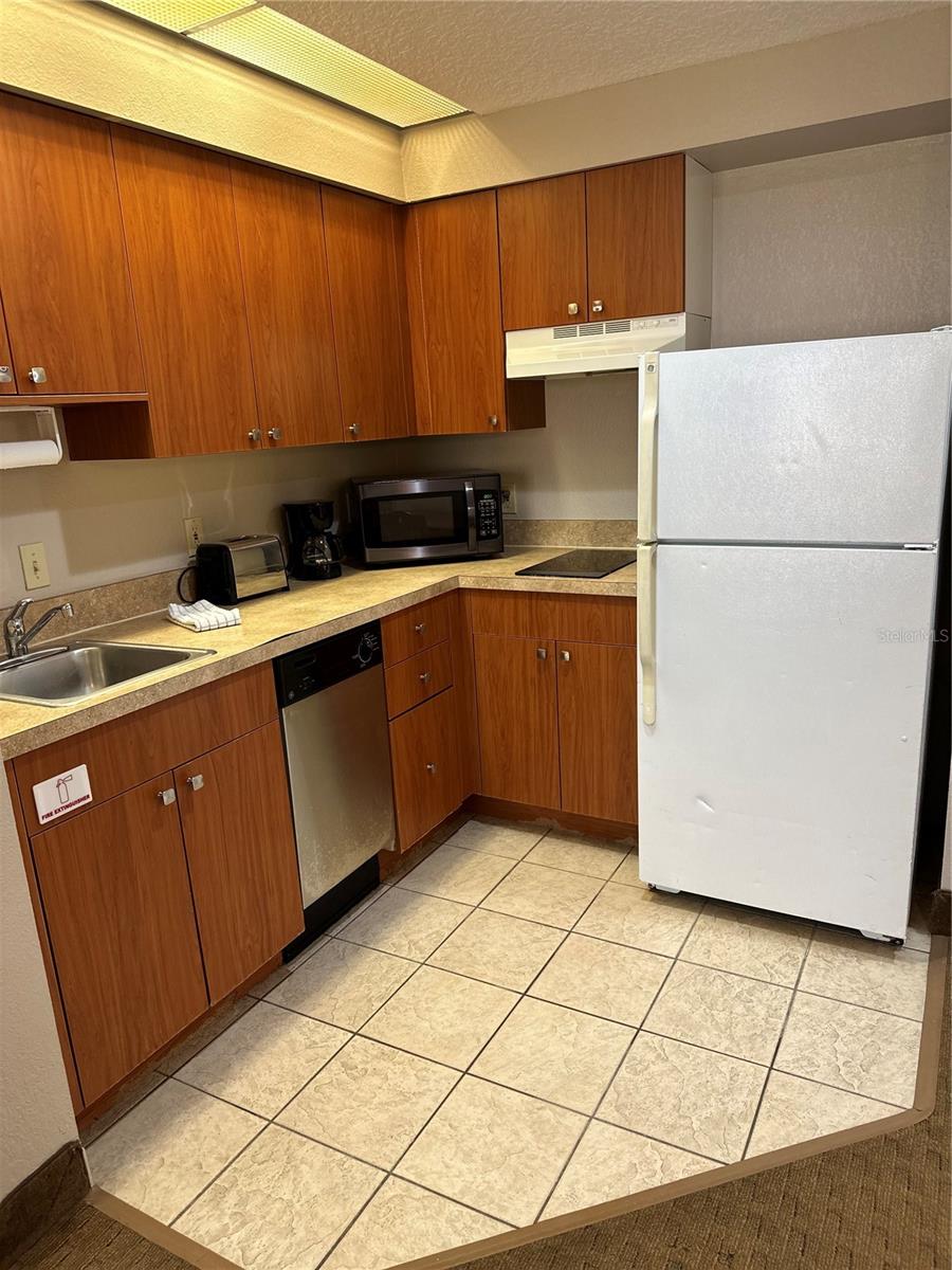 Image 11 of 17 For 7601 Canada Avenue 515