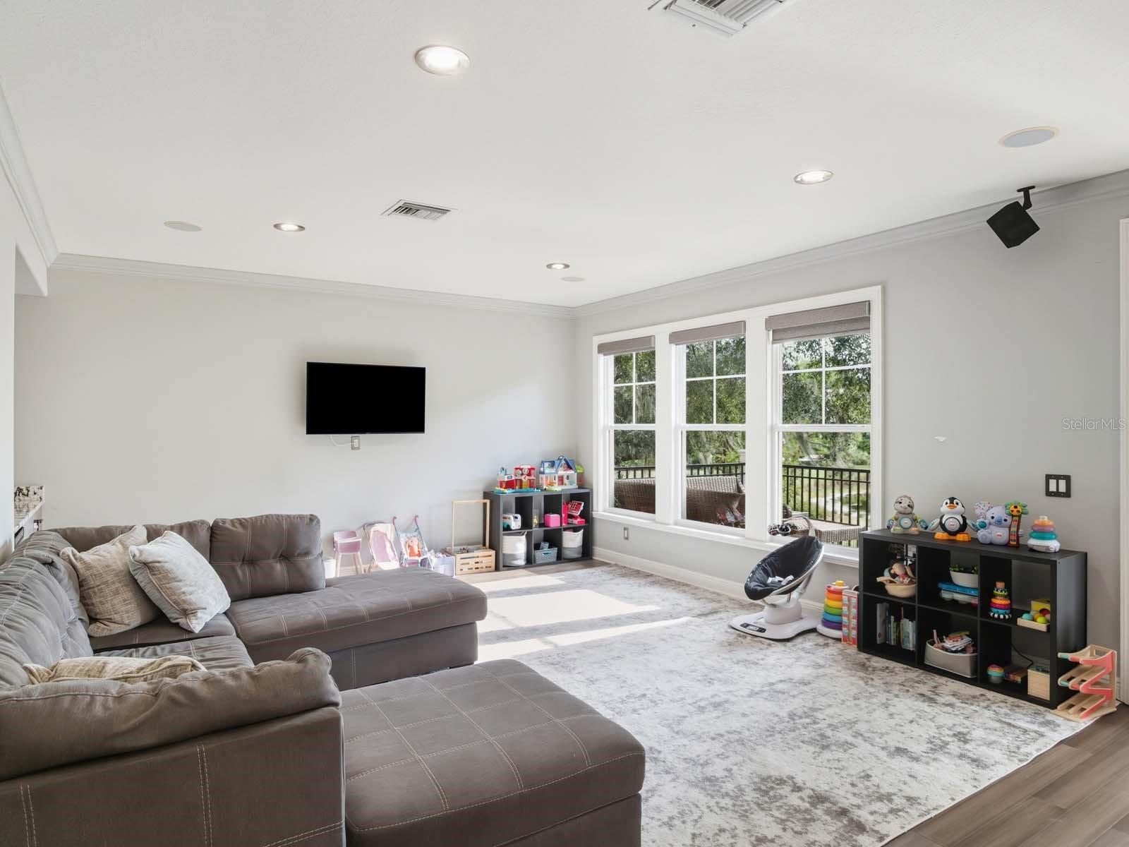Image 30 of 54 For 9840 Covent Garden Drive