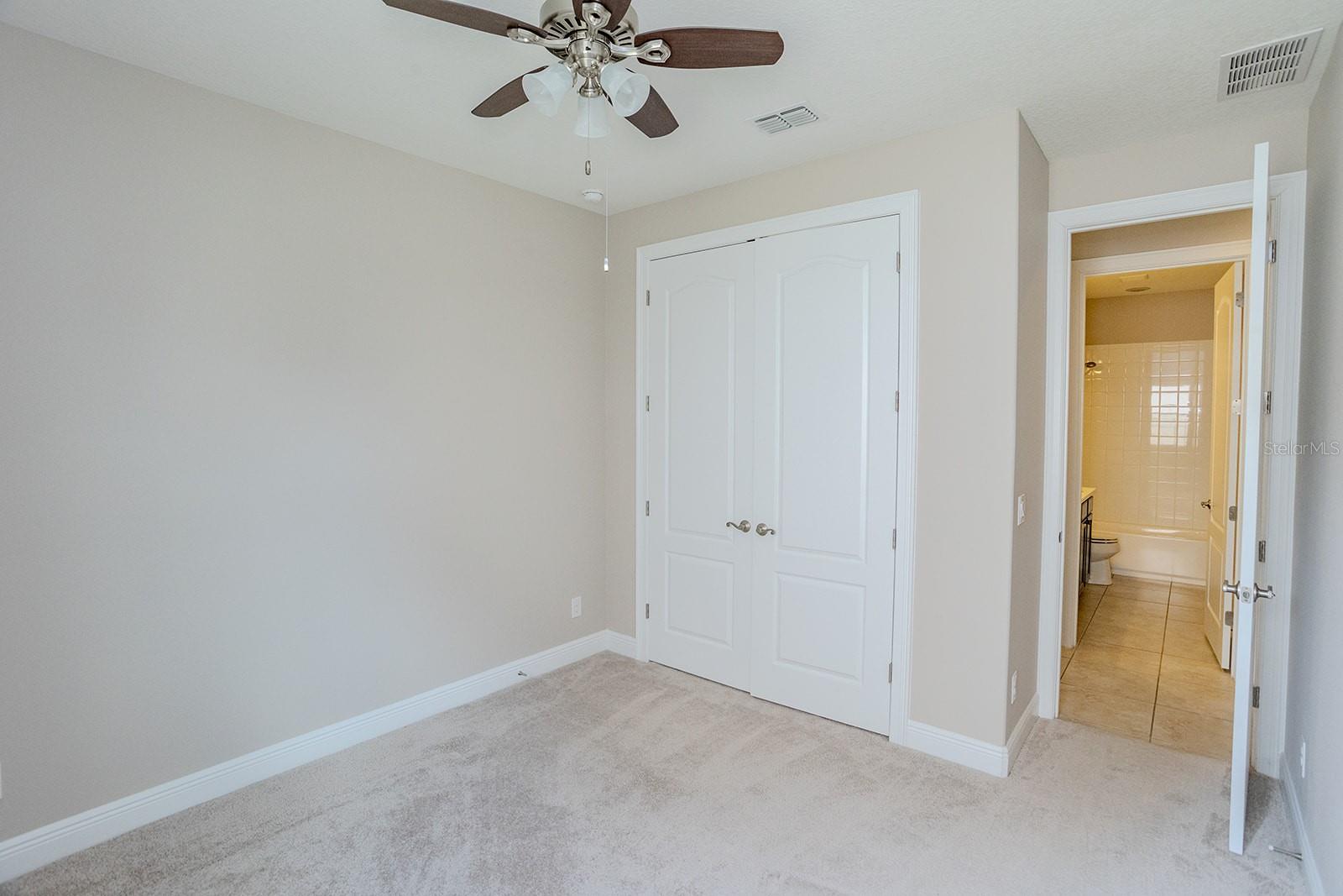 Image 10 of 21 For 2219 Bigler Oak Place