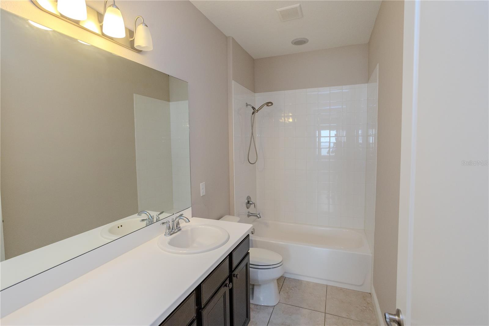 Image 13 of 21 For 2219 Bigler Oak Place