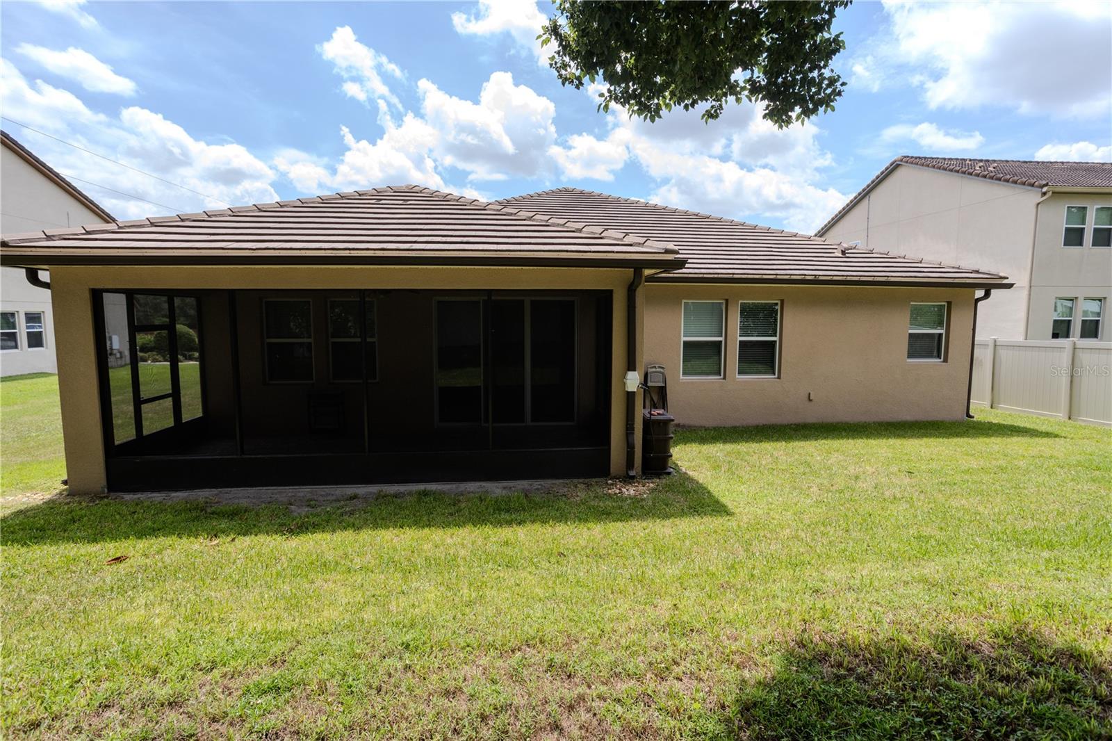 Image 17 of 21 For 2219 Bigler Oak Place