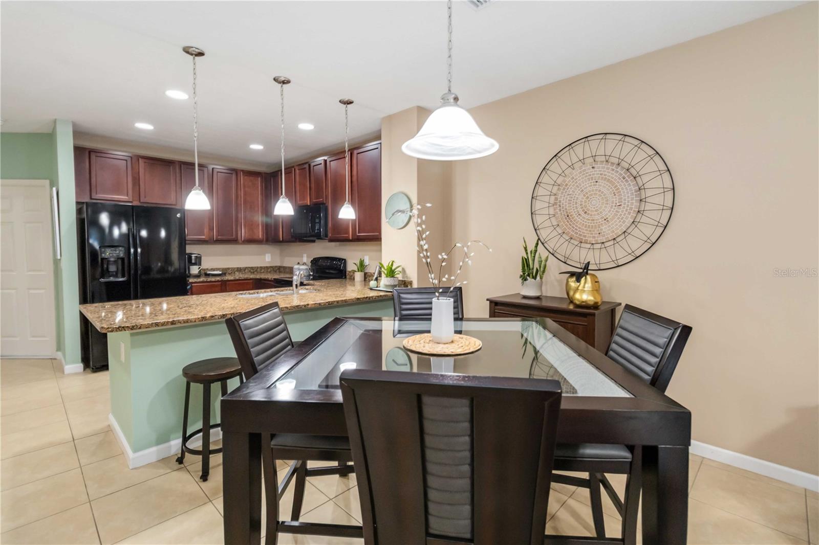 Image 5 of 21 For 1356 Chelsea Drive