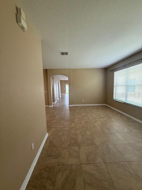 Image 4 of 28 For 14728 Sapodilla Drive