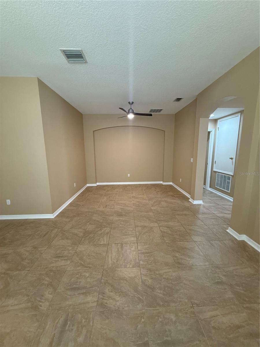 Image 5 of 28 For 14728 Sapodilla Drive