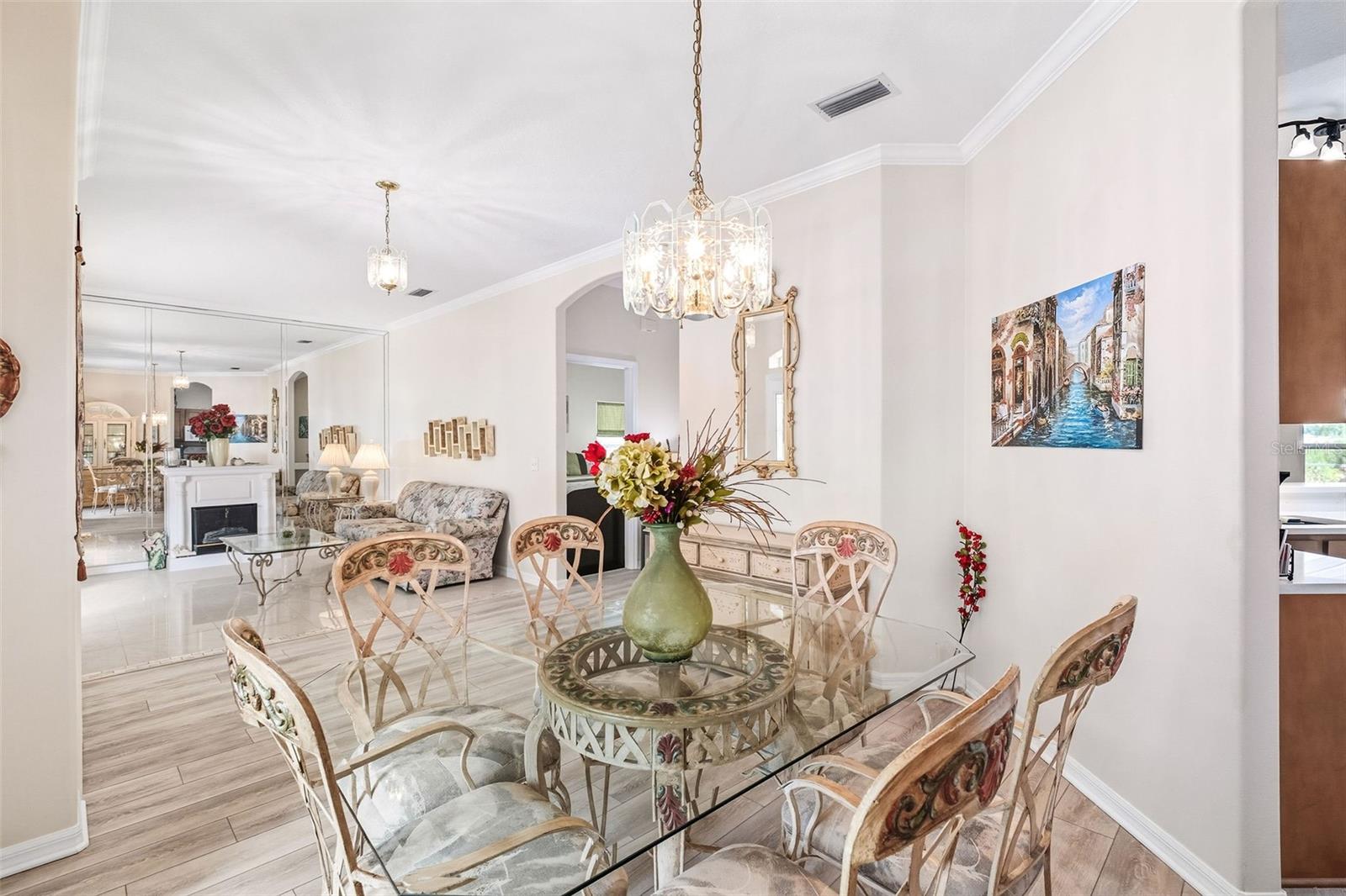Image 11 of 31 For 1845 Sir Lancelot Circle