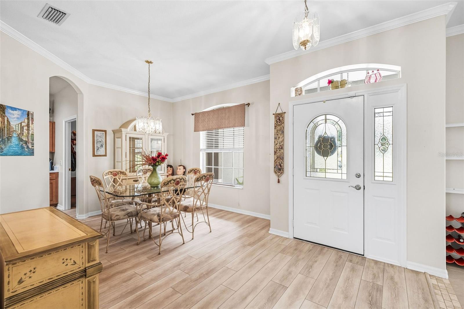 Image 7 of 31 For 1845 Sir Lancelot Circle