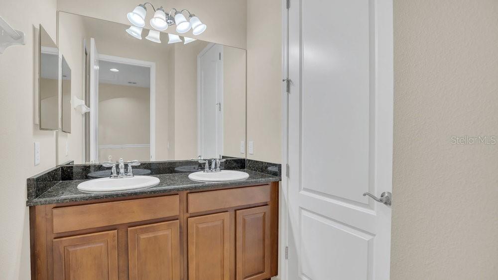Image 10 of 27 For 8057 Prestbury Drive
