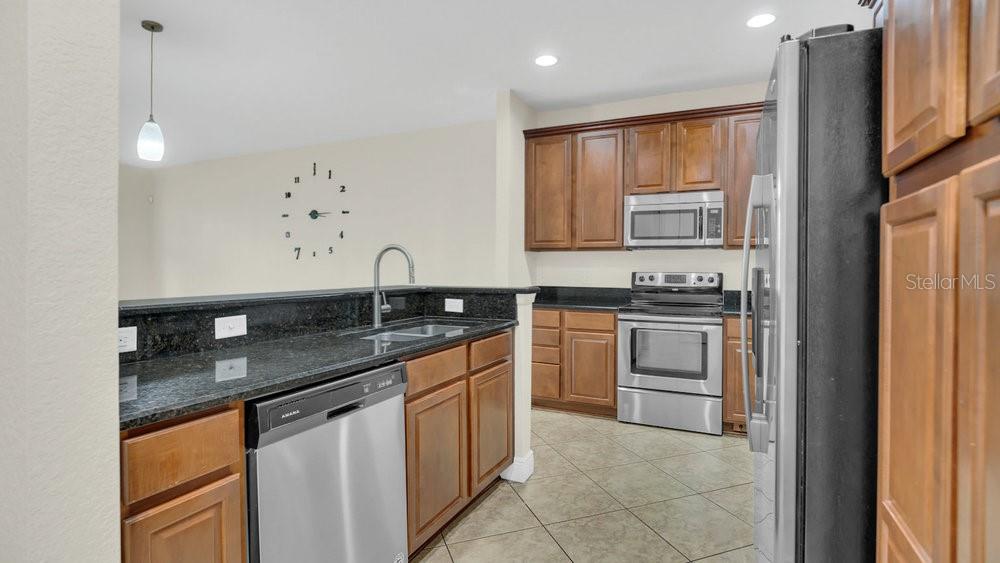 Image 4 of 27 For 8057 Prestbury Drive