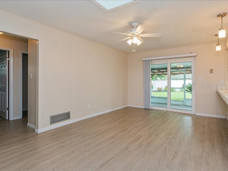 Image 6 of 25 For 4515 Koger Street