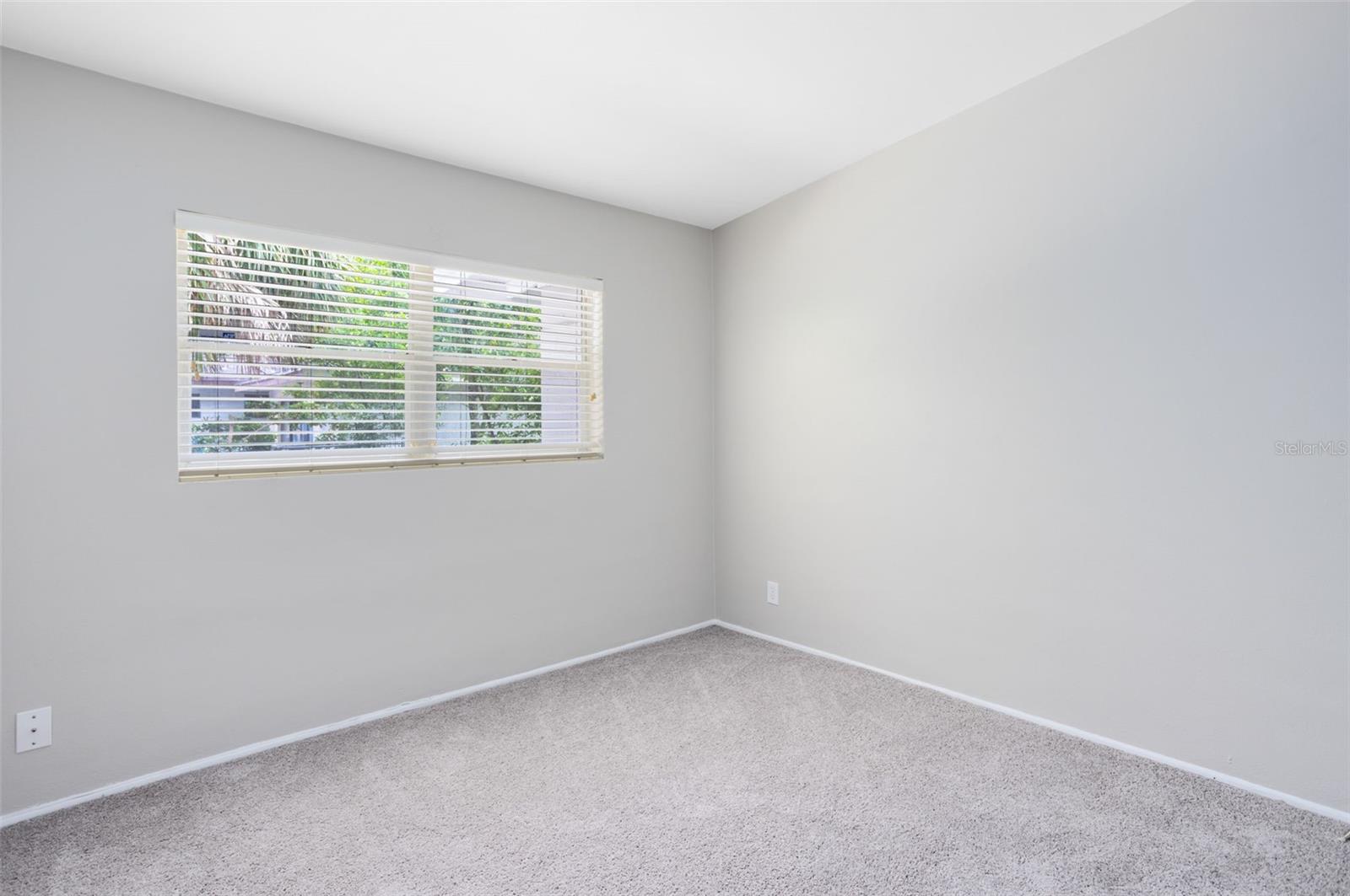 Image 15 of 27 For 804 Airport Boulevard