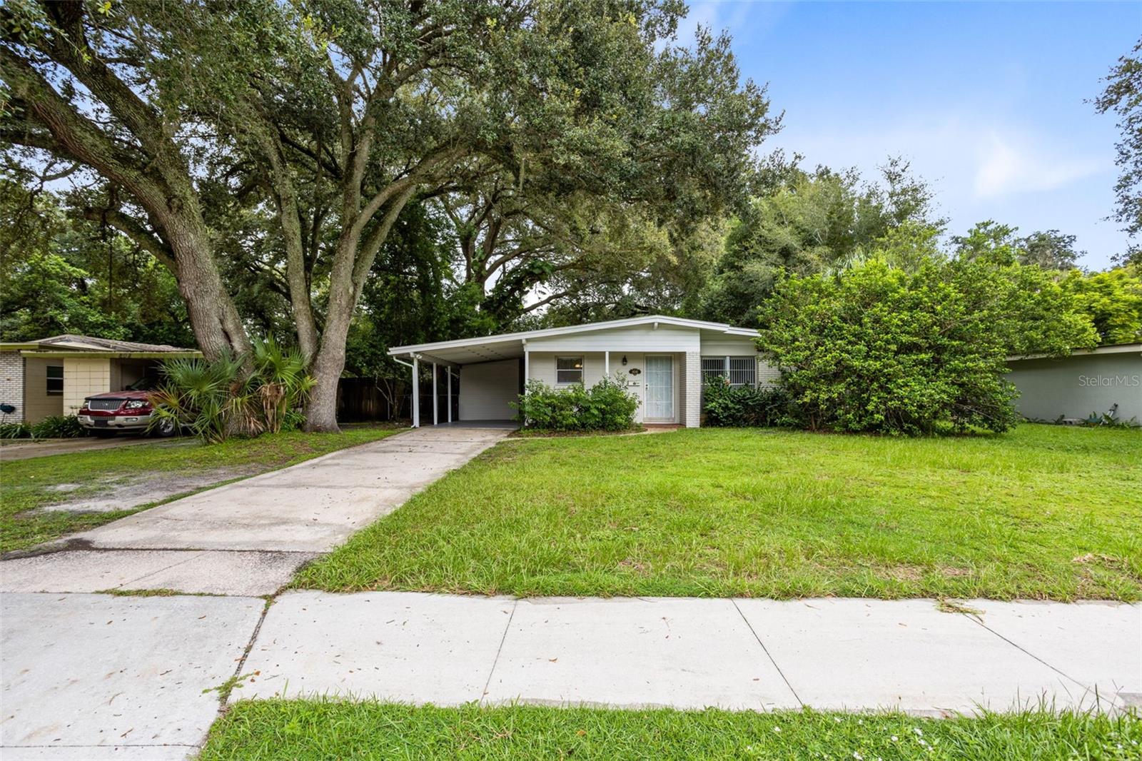 Image 3 of 27 For 804 Airport Boulevard