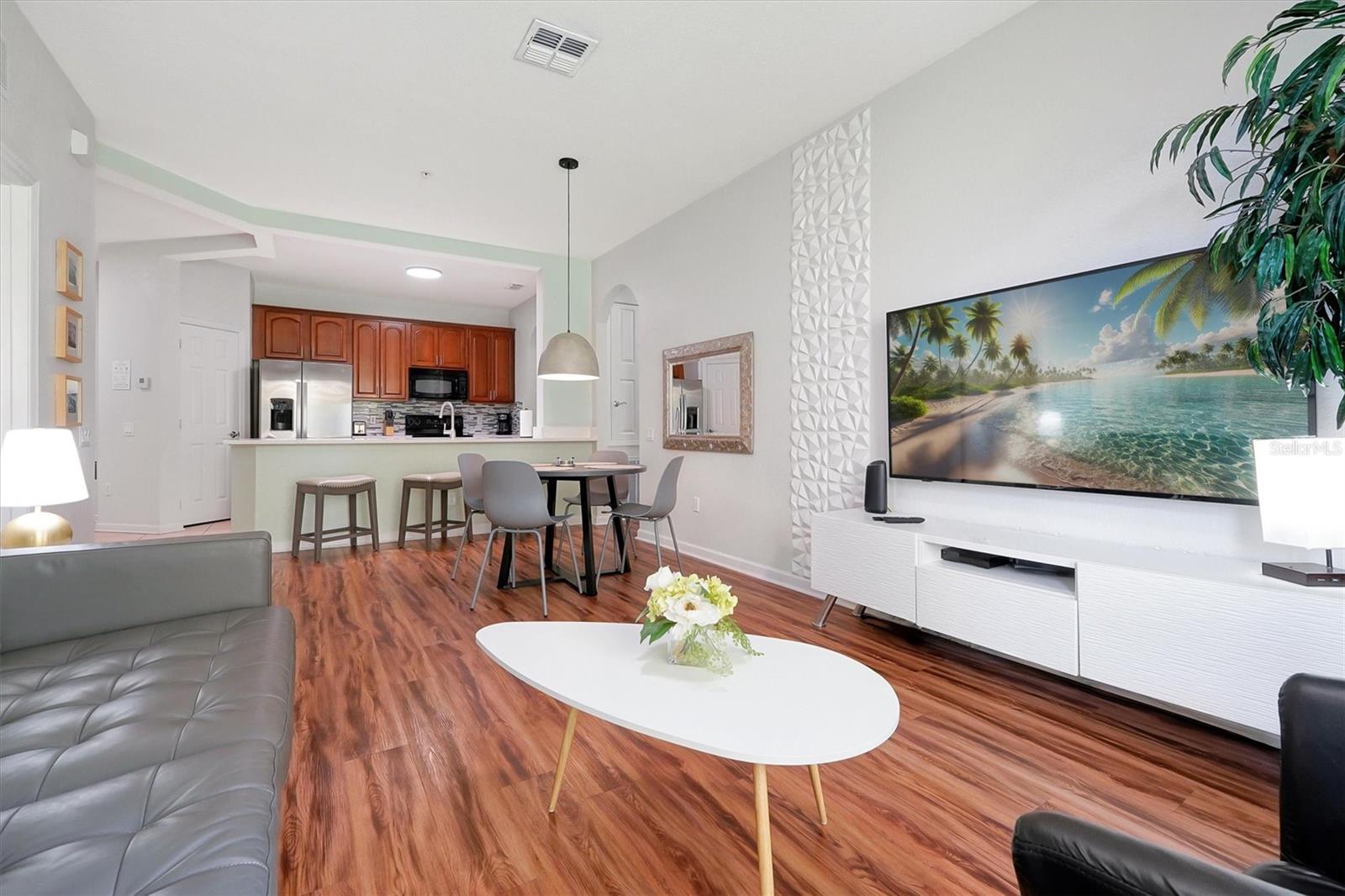 Image 10 of 40 For 4814 Cayview Avenue 10713
