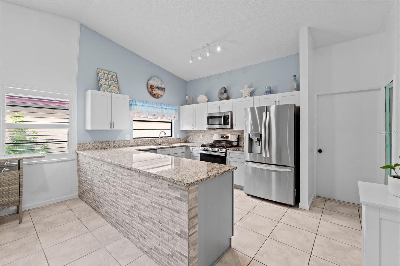 Image 11 of 39 For 1243 Bridlebrook Drive