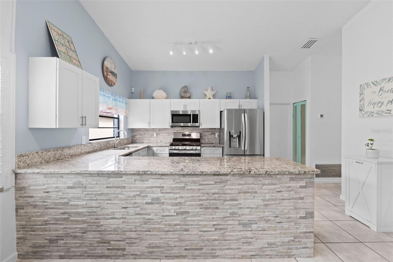 Image 13 of 39 For 1243 Bridlebrook Drive