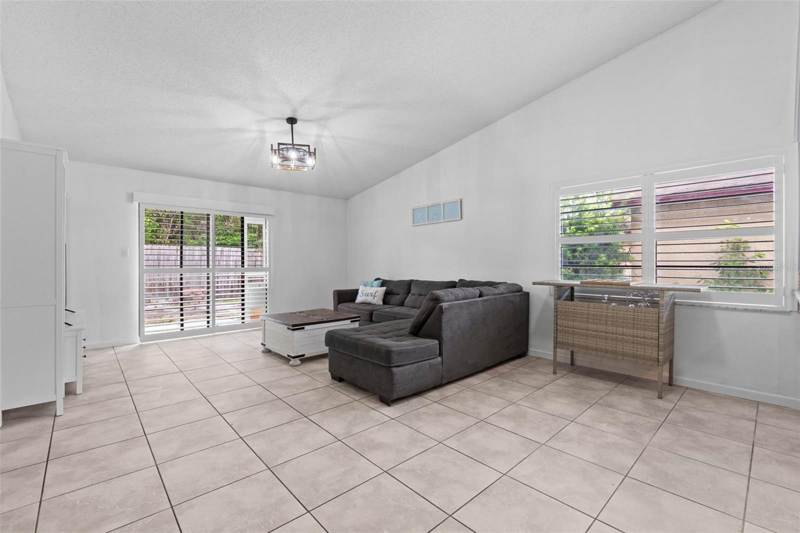 Image 15 of 39 For 1243 Bridlebrook Drive