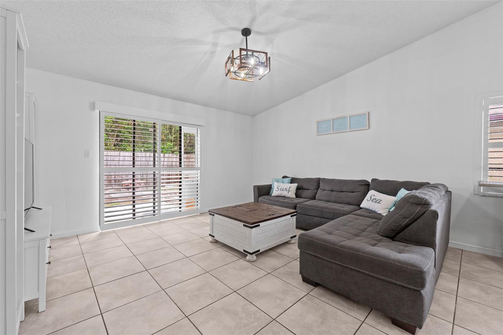 Image 18 of 39 For 1243 Bridlebrook Drive