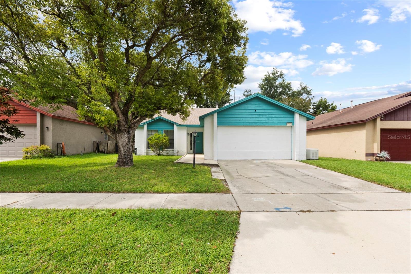 Image 2 of 39 For 1243 Bridlebrook Drive