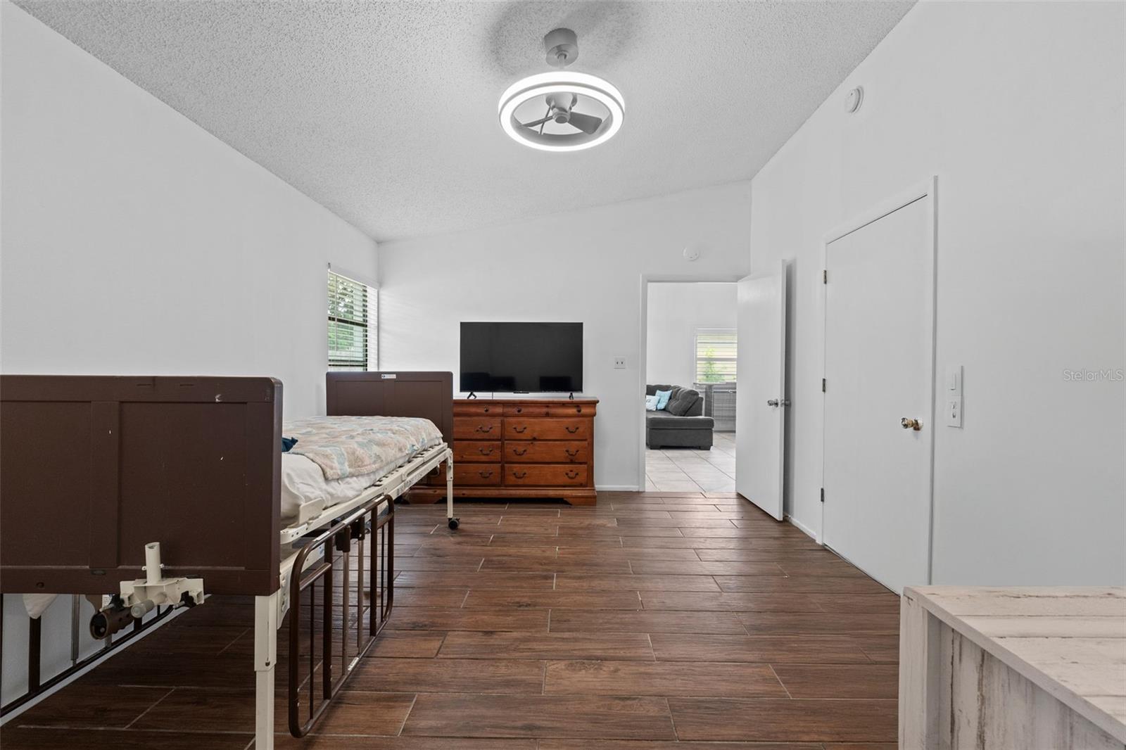 Image 24 of 39 For 1243 Bridlebrook Drive