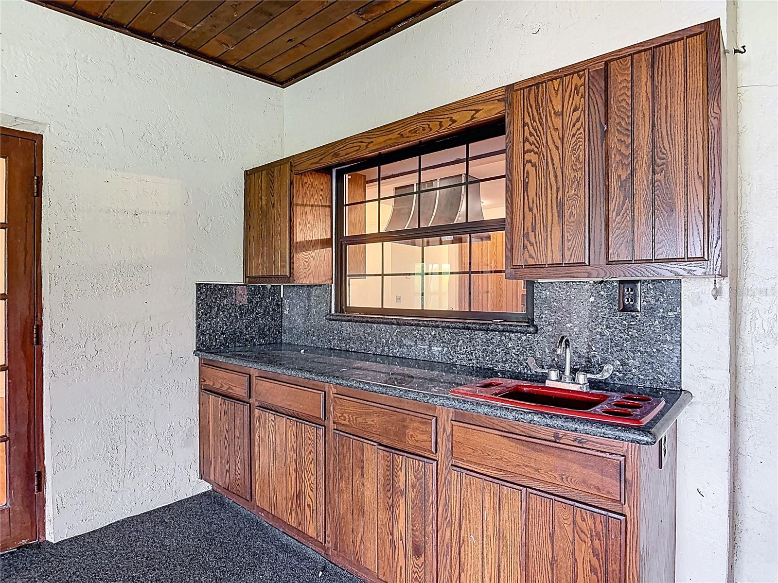 Image 21 of 33 For 318 Mitnik Drive
