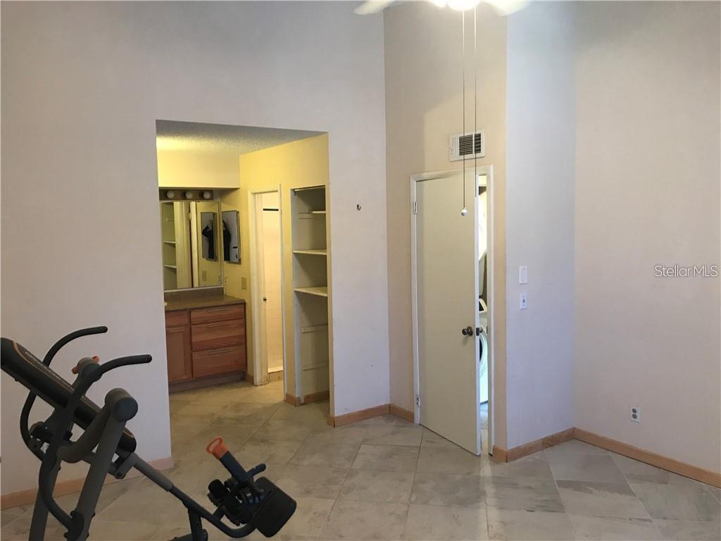 Image 12 of 23 For 4559 Lakeway Drive 3806