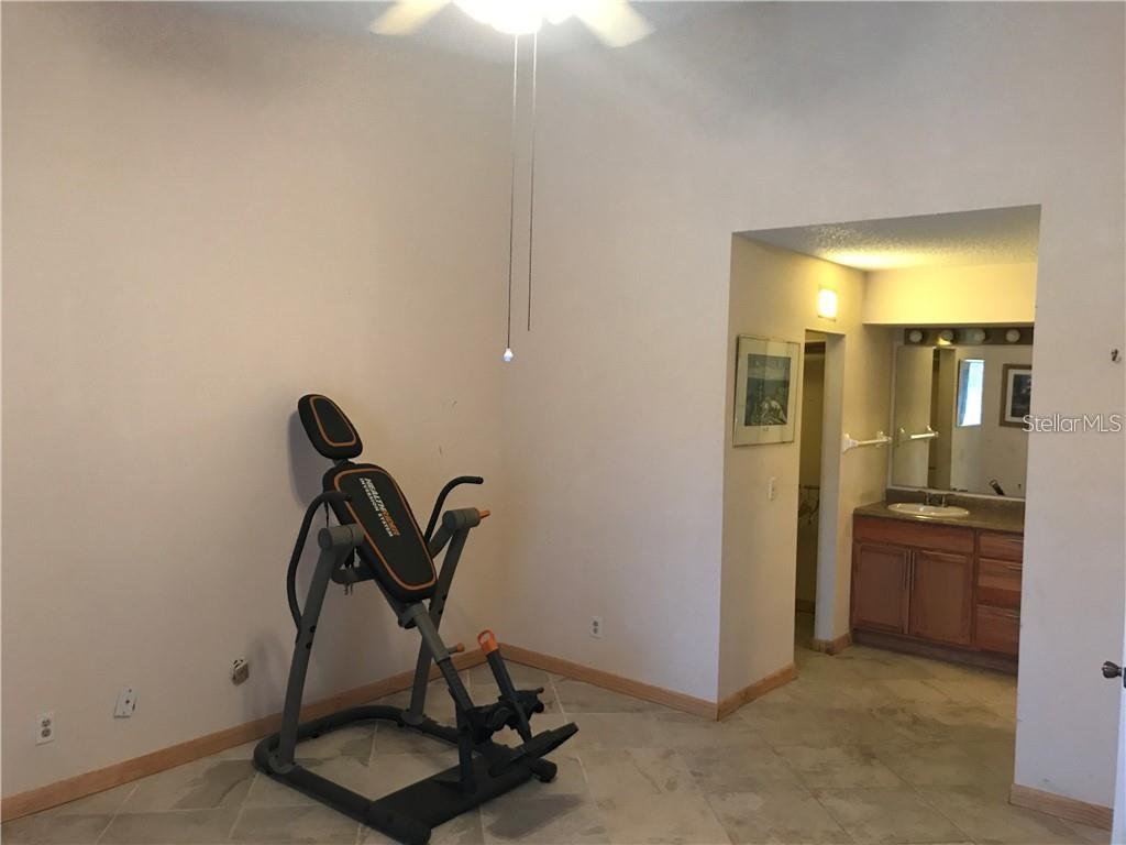 Image 14 of 23 For 4559 Lakeway Drive 3806