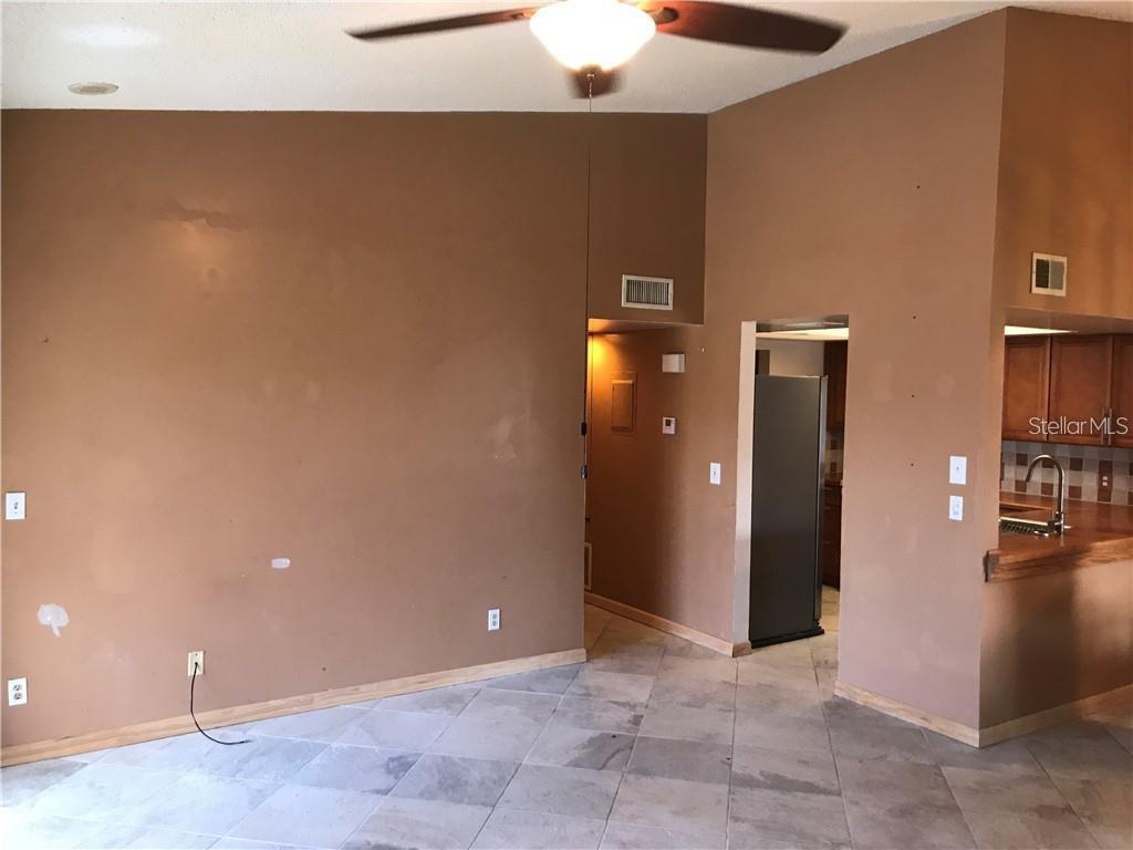 Image 4 of 23 For 4559 Lakeway Drive 3806