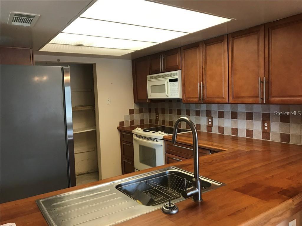 Image 8 of 23 For 4559 Lakeway Drive 3806