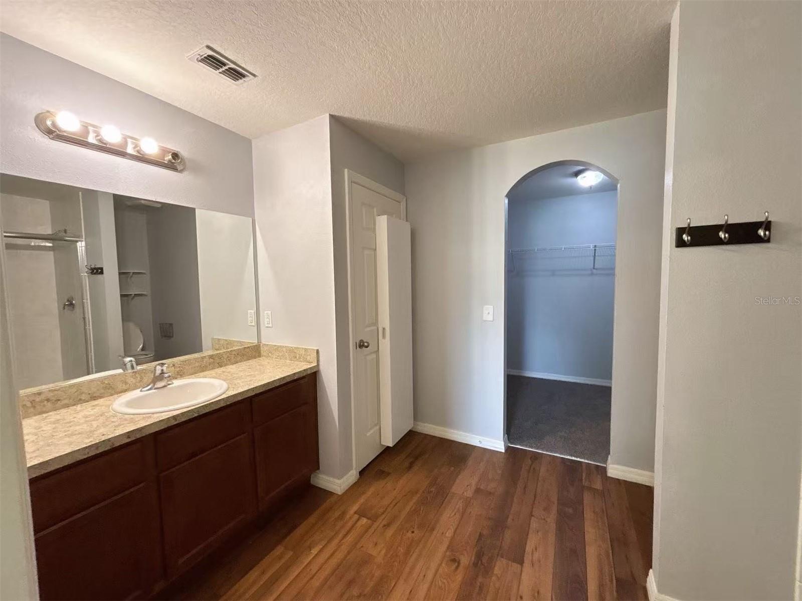 Image 22 of 47 For 1190 Woodlark Drive