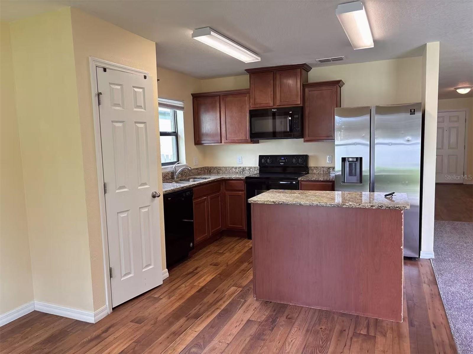 Image 3 of 47 For 1190 Woodlark Drive