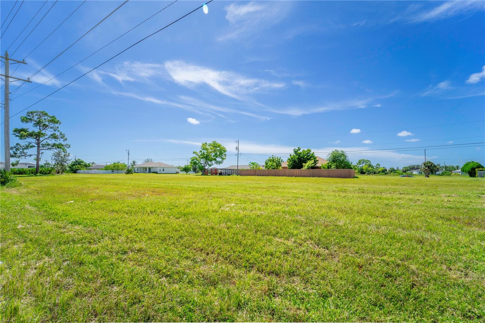 Image 3 of 11 For 1808 Kismet Parkway E