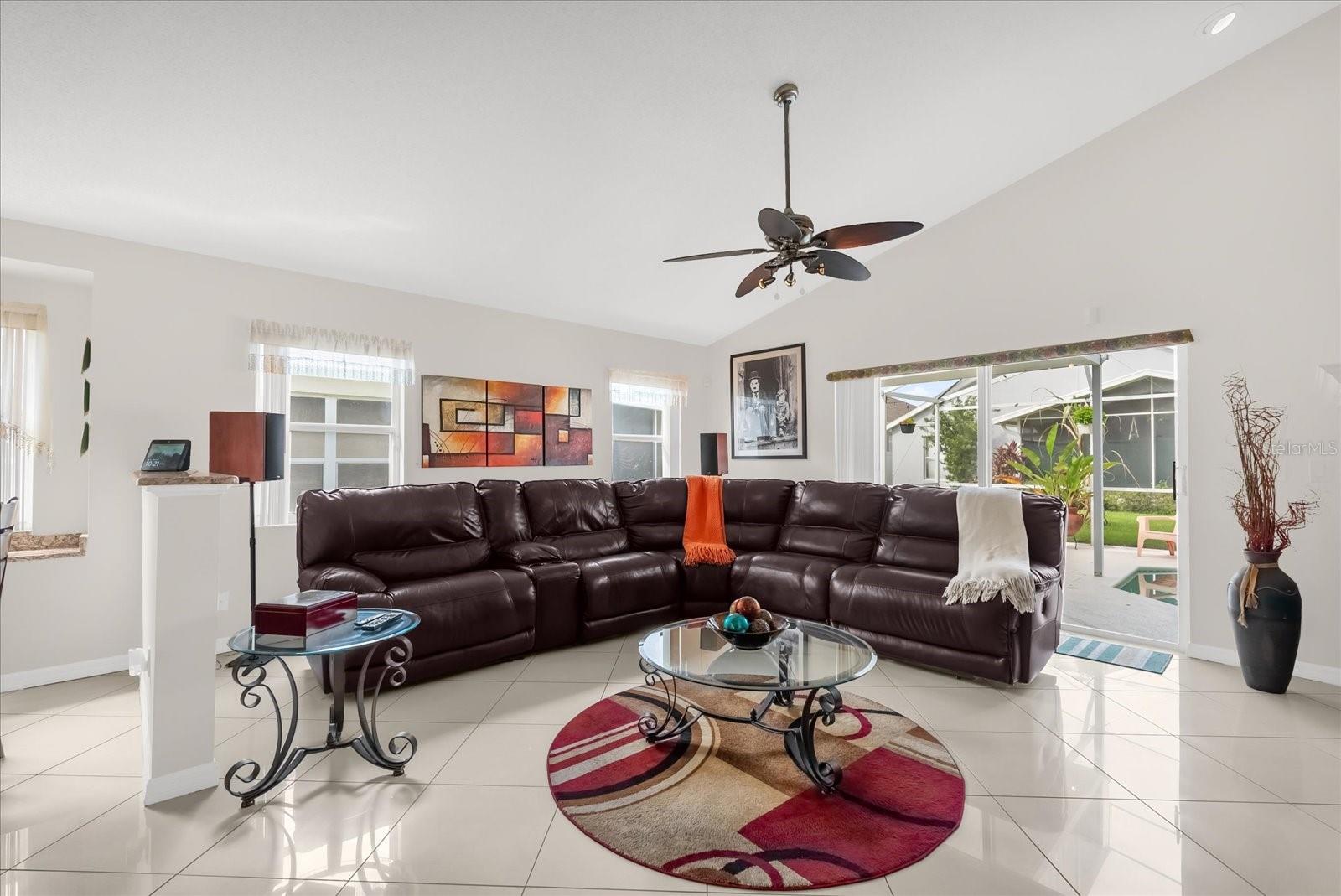 Image 11 of 32 For 12376 Arlington Park Lane