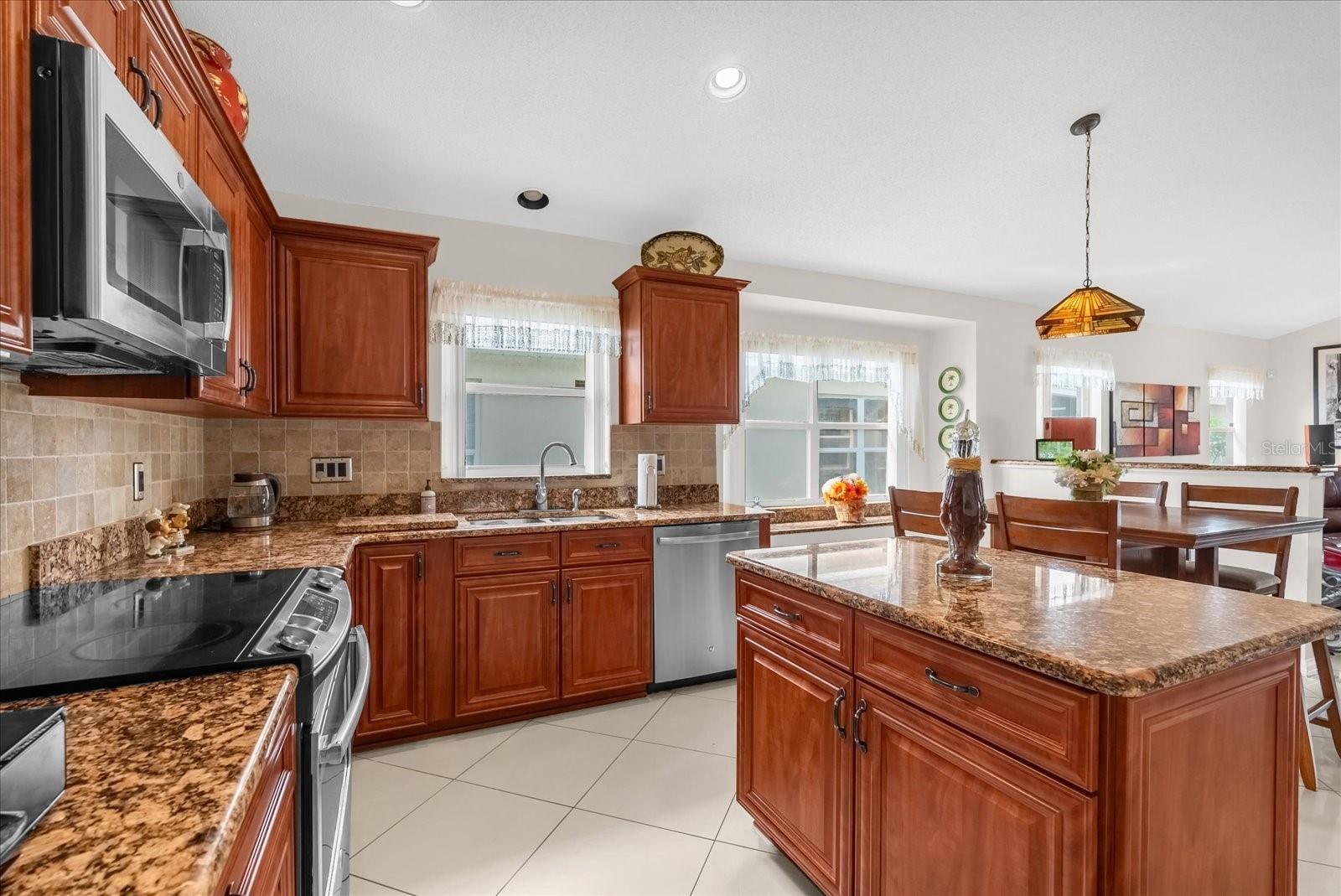 Image 6 of 32 For 12376 Arlington Park Lane